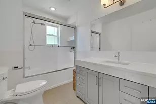 318 Beechwood Pl, Leonia, NJ 07605 - Photo 25