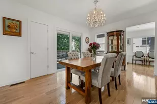 318 Beechwood Pl, Leonia, NJ 07605 - Photo 9