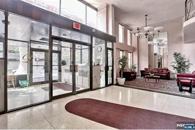 160 Overlook Avenue 2D #2D, Hackensack, NJ 07601 - Photo 5