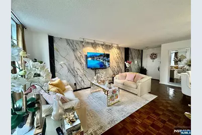 160 Overlook Avenue 2D #2D, Hackensack, NJ 07601 - Photo 11