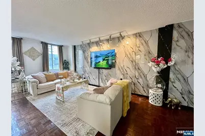 160 Overlook Avenue 2D #2D, Hackensack, NJ 07601 - Photo 3