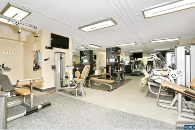 160 Overlook Avenue 2D #2D, Hackensack, NJ 07601 - Photo 23
