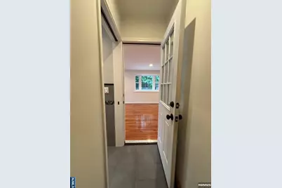 485 Maple Avenue, Teaneck Township, NJ 07666 - Photo 9