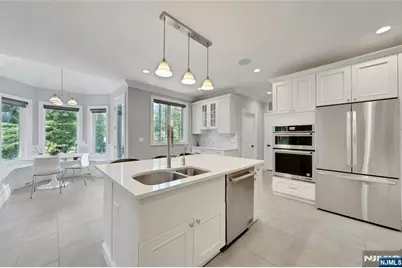 697 Terrace Drive, Paramus, NJ 07652 - Photo 9