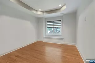 697 Terrace Dr, Paramus, NJ 07652 - Photo 21