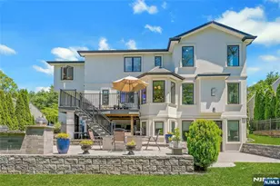 697 Terrace Dr, Paramus, NJ 07652 - Photo 29