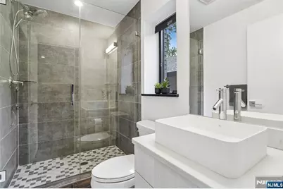 253 Prospect Avenue, Cliffside Park, NJ 07010 - Photo 25