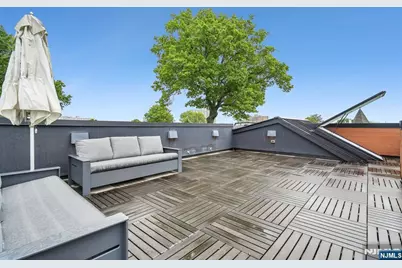 253 Prospect Avenue, Cliffside Park, NJ 07010 - Photo 29