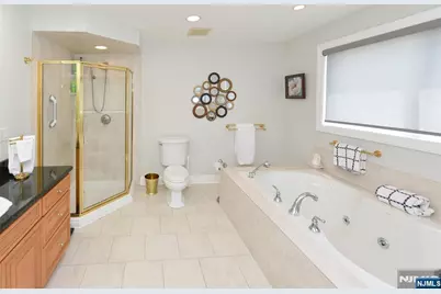 513 Boulevard, New Milford, NJ 07646 - Photo 15