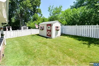 513 Boulevard, New Milford, NJ 07646 - Photo 29