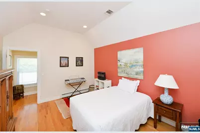 513 Boulevard, New Milford, NJ 07646 - Photo 21