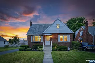 653 7th St, Lyndhurst Township, NJ 07071 - Photo 1
