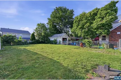 653 7th Street, Lyndhurst Township, NJ 07071 - Photo 29