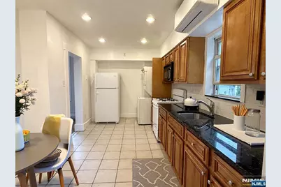 418 2nd Street 2 #2, Carlstadt, NJ 07072 - Photo 3