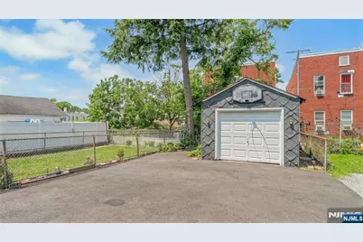595 Forest Street, Kearny, NJ 07032 - Photo 25