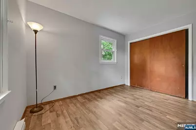 16 Essex Road, Sussex, NJ 07461 - Photo 17