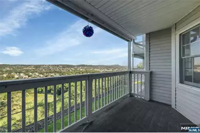 15 Crystal Lane 307 #307, Paterson, NJ 07501 - Photo 5