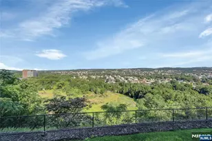 15 Crystal Ln 307, Paterson, NJ 07501 - Photo 3