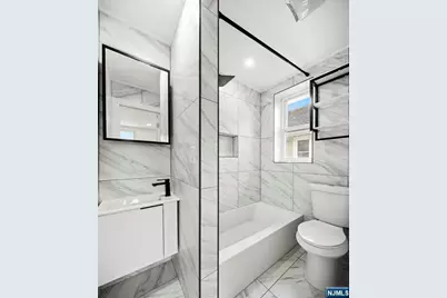 276 Broad Avenue 2 #2, Leonia, NJ 07605 - Photo 5