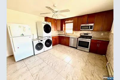 78 Arlington Avenue, Clifton, NJ 07011 - Photo 5