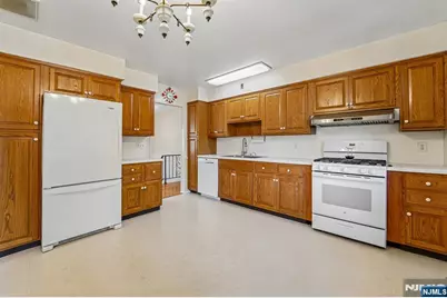 41-57 Rys, Fair Lawn, NJ 07410 - Photo 13