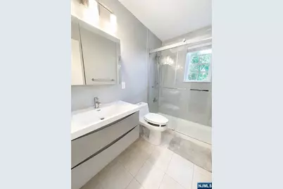 605 Grove Street H3 #H3, Clifton, NJ 07013 - Photo 5