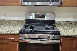 2411 Windsor Park Ct, Englewood, NJ 07631 - Photo 5