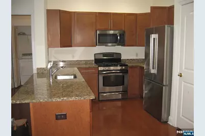 2411 Windsor Park Court, Englewood, NJ 07631 - Photo 7