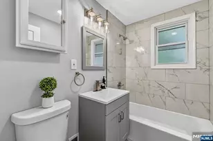 1380 Hamilton St, Elizabeth, NJ 07208 - Photo 11