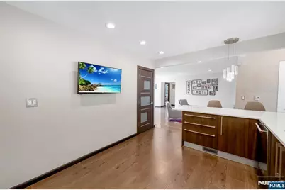 247 Glenwood Avenue, Leonia, NJ 07605 - Photo 11