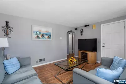 126 18th Avenue, Elmwood Park, NJ 07407 - Photo 5
