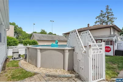 126 18th Avenue, Elmwood Park, NJ 07407 - Photo 41