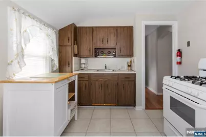 126 18th Avenue, Elmwood Park, NJ 07407 - Photo 29
