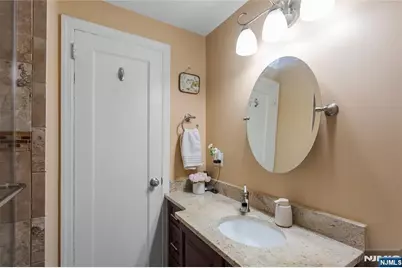 126 18th Avenue, Elmwood Park, NJ 07407 - Photo 19