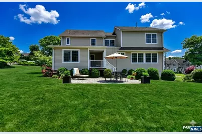 121 Vreeland Avenue, Midland Park, NJ 07432 - Photo 21