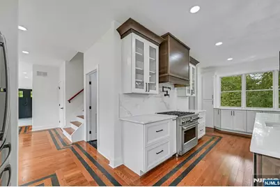 48 Pulis Avenue, Mahwah, NJ 07430 - Photo 11