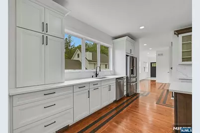 48 Pulis Avenue, Mahwah, NJ 07430 - Photo 9