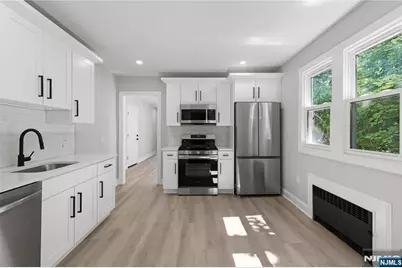 534 Morris Street, Orange, NJ 07050 - Photo 17