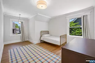 10 Mountain Pl, Montclair, NJ 07043 - Photo 11
