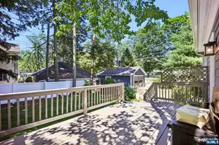 10 Mountain Pl, Montclair, NJ 07043 - Photo 17