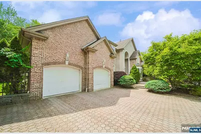 6 Maplewood Road, Closter, NJ 07624 - Photo 3