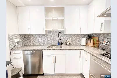 252 Crescent Avenue, Ramsey, NJ 07446 - Photo 9