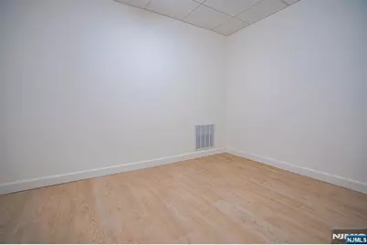 41 Sullivan Drive 4 #4, West Orange Township, NJ 07052 - Photo 33