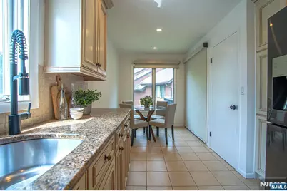 41 Sullivan Drive 4 #4, West Orange Township, NJ 07052 - Photo 23