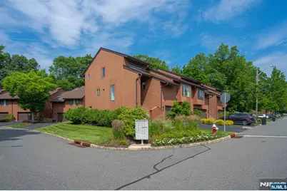 41 Sullivan Drive 4 #4, West Orange Township, NJ 07052 - Photo 3