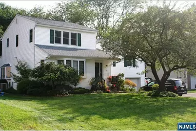 82 Heatherhill Road, Cresskill, NJ 07626 - Photo 1