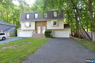 85B Primrose Ln 85B, Paramus, NJ 07652 - Photo 1