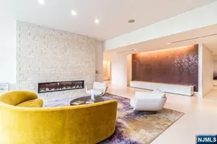 1807 Hudson Park, Edgewater, NJ 07020 - Photo 17