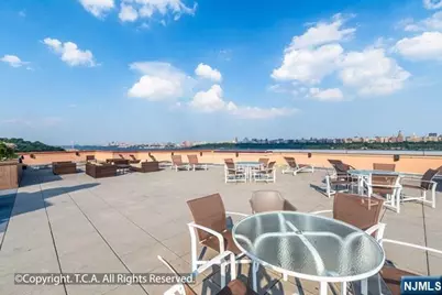 1807 Hudson Park, Edgewater, NJ 07020 - Photo 15