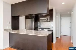 1807 Hudson Park, Edgewater, NJ 07020 - Photo 7